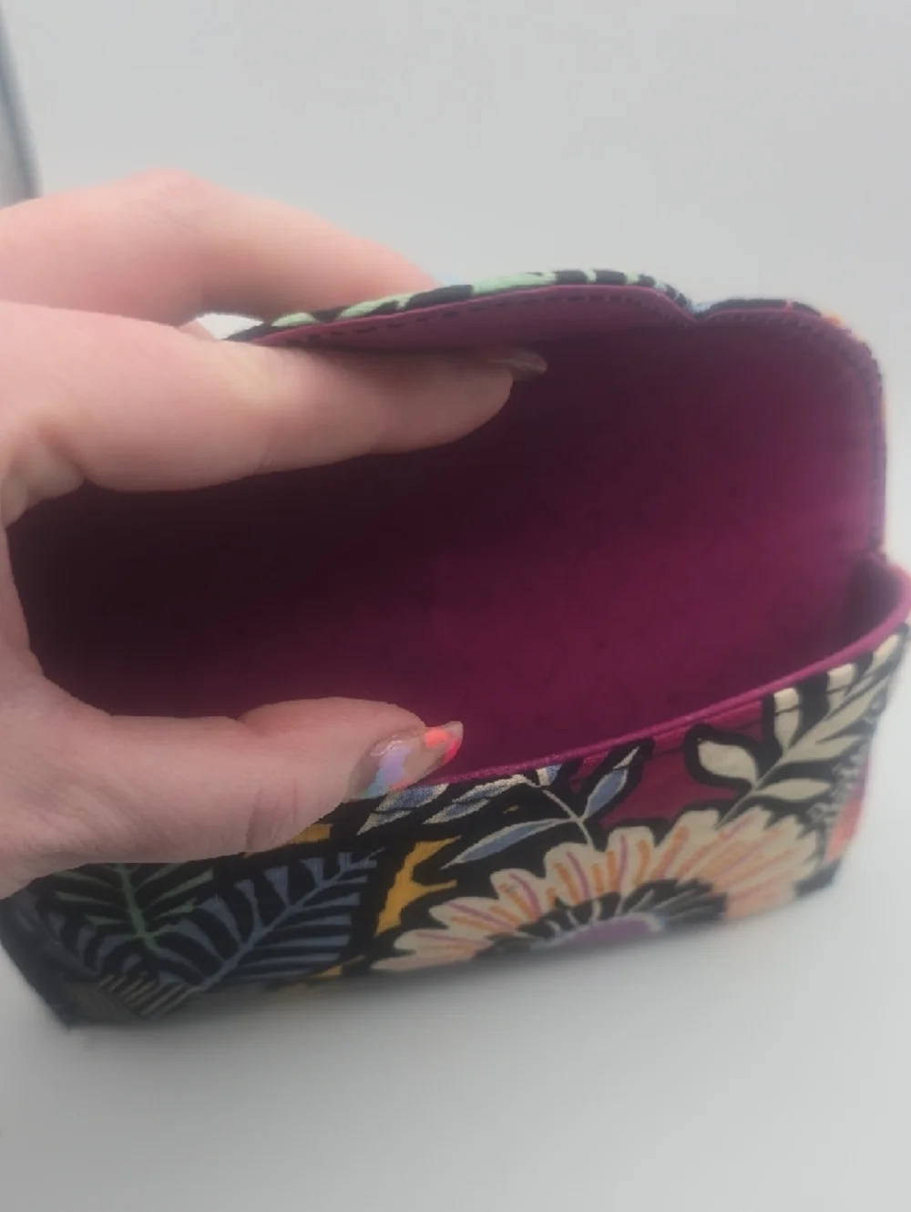 Vera Bradley Floral Multi-Color Foldover Clutch Sunnies Hard Case (EUC)🌸🌻🌼
